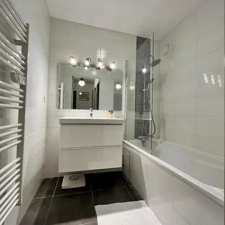 T3 Lumineux Avec Balcon *